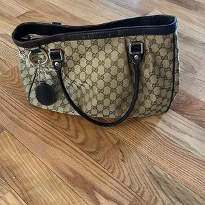 Gucci handbag. Gently used.